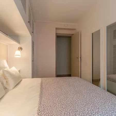 De 50 M2 A Quelques Metres Des Commerces Et Des Plages Apartment *